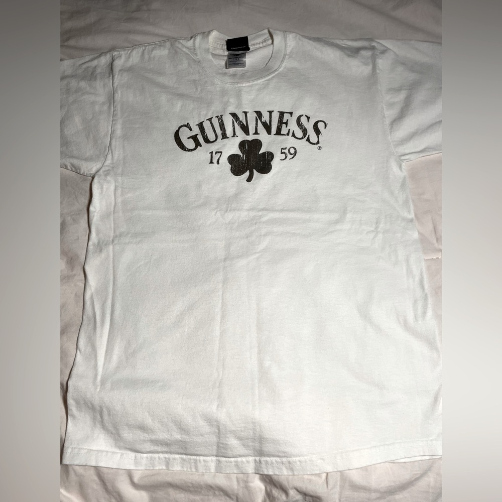 Guinness size L 100% cotton white crewneck T-shirt